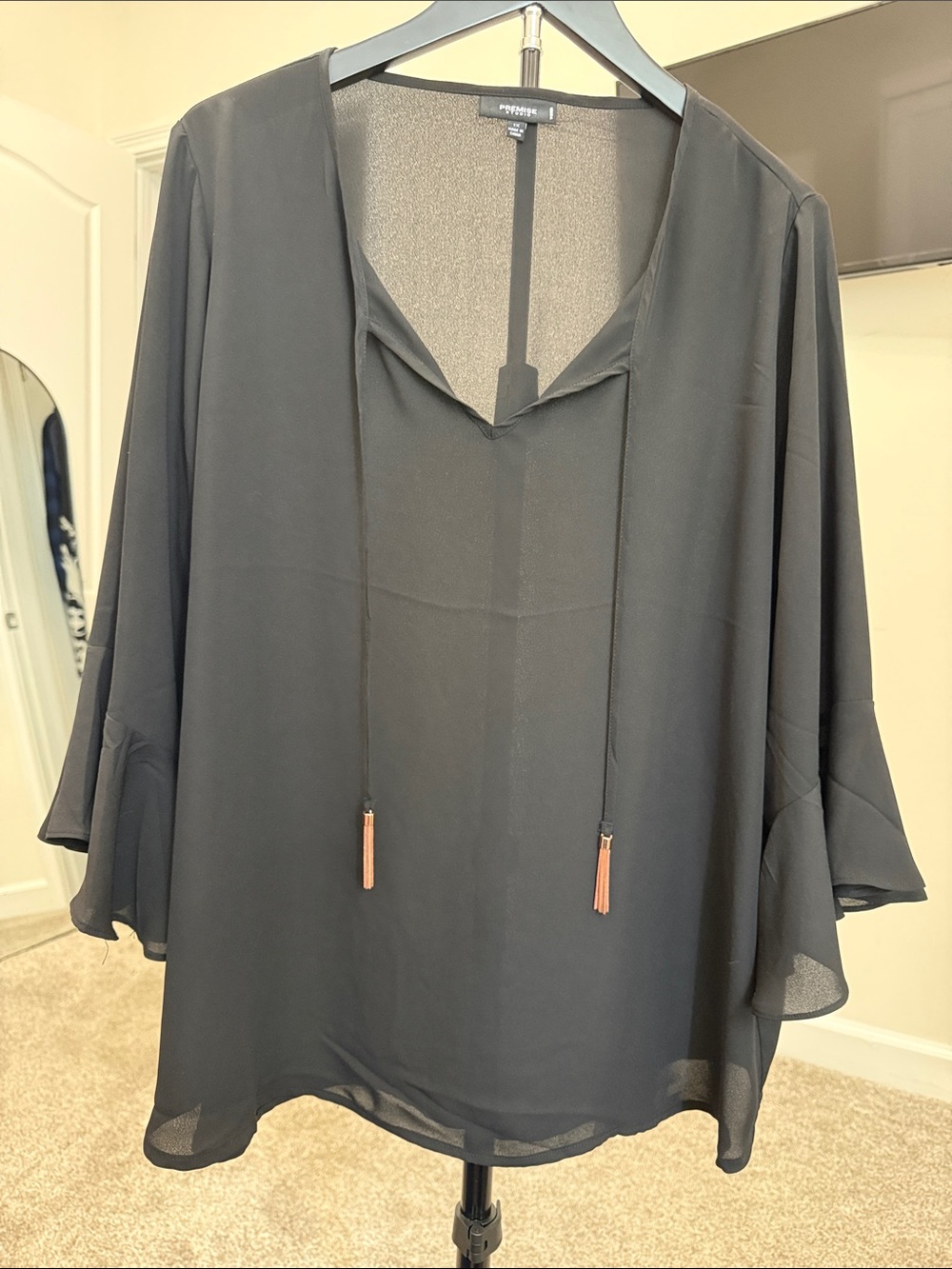 Premise Black V-Neck Tie-Front Flutter Sleeve Blouse